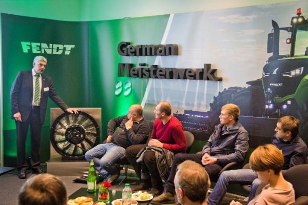 Під час закритої презентації концепту Fendt Х 1000 Vario на виставці Agritechnica 2015