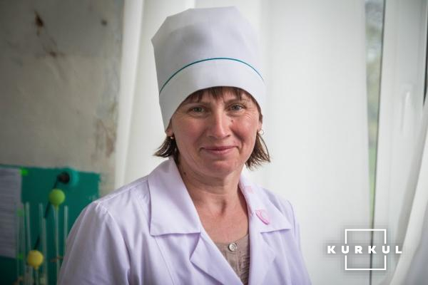 Людмила Миколаївна, лаборант