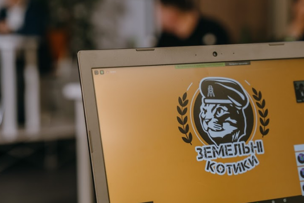 Де фермерів навчають управлінню земельним банком — досвід Земельних Котиків