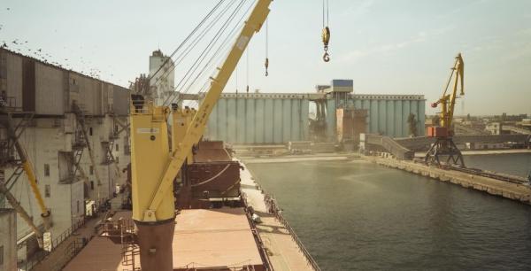 Китай чи ЄС — куди експортує агропродукцію Україна — 10 років у цифрах