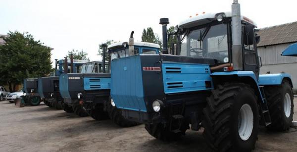 На ринку сільгосптехніки ажіотаж — звідки бум попиту на трактори і комбайни