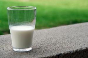 Виробництво молока у господарствах населення зменшилося