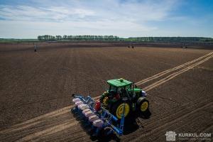 В Україні триває посівна зернових