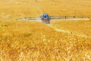 У Києві розглянуть питання реєстрації пестицидів