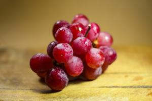 На ринки України почали надходити перші партії вітчизняного столового винограду