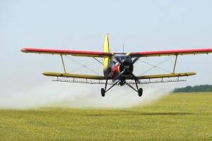 Екологи просять Президента заборонити авіаобробку полів хімікатами
