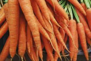 Фермери припинили реалізацію моркви високої якості