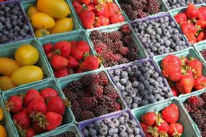 Ягоди та фрукти подорожчають на 15% — прогноз