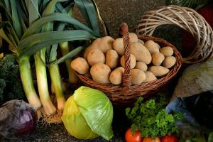Найдорожчим овочем борщового набору залишається картопля