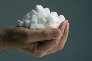 В Україні виробили 200 тисяч тонн цукру із буряків нового врожаю