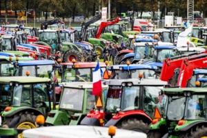 У Нідерландах тисячі фермерів влаштували протест