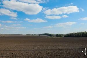 Херсонські аграрії змушені зрошувати землю під осінню посівну