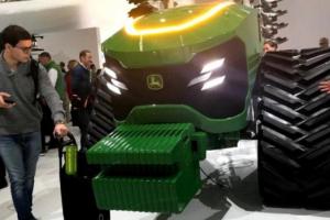John Deere продемонстрував концепт автономного трактора Joker