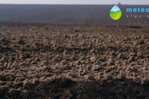 В Україні зменшились запаси вологи у ґрунті