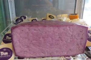 На Херсонщині виготовляють лавандовий сир