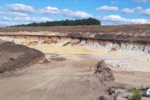 Харківського фермера судитимуть за незаконний видобуток піску