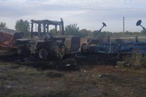 На Харківщині внаслідок підпалу згоріли трактори