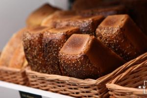 Ціни на хліб в Україні неможливо знизити через подорожчання зерна