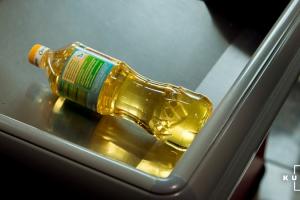 За рік соняшникова олія в Україні подорожчала на 75%