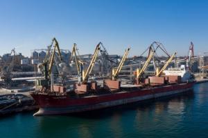 Через перекриття Росією морів для навчань український експорт може зупинитися — думка