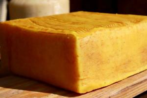 Еко-ферма із Закарпаття розпочала виготовляти новий козиний сир