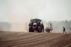 Польські фермери отримають збільшені субсидії через конкуренцію з українськими