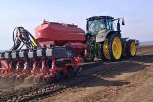 Агрофірма з Вінниччини заклала масштабне демополе кукурудзи: тестують 101 гібрид