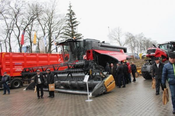 Під час відкриття Massey Ferguson Open Days презентували ключові моделі сільгосптехніки