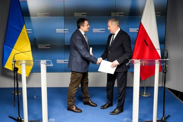 Міністра аграрної політики та продовольства України Микола Сольський з його польским колегою Генриком Ковальчиком