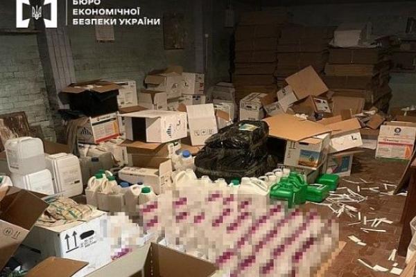  На Вінниччині викрили підпільний цех з виробництва агрохімії