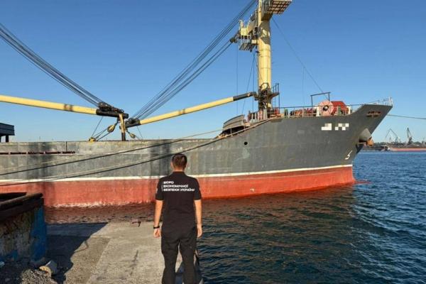БЕБ виявило спробу незаконного експорту 5,4 тис. т сої через порт