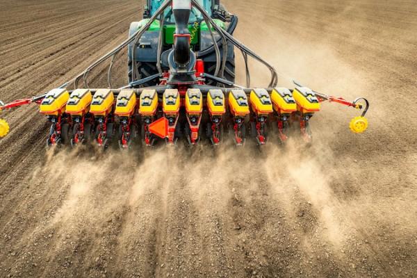 Одна сівалка Väderstad Tempo V12 може замінити весь парк сівалок у господарстві