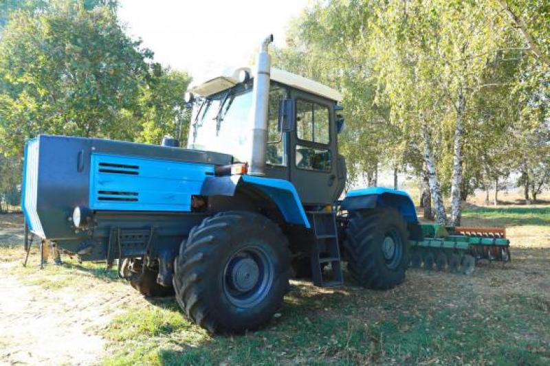 На Харківщині модернізують тисячу тракторів