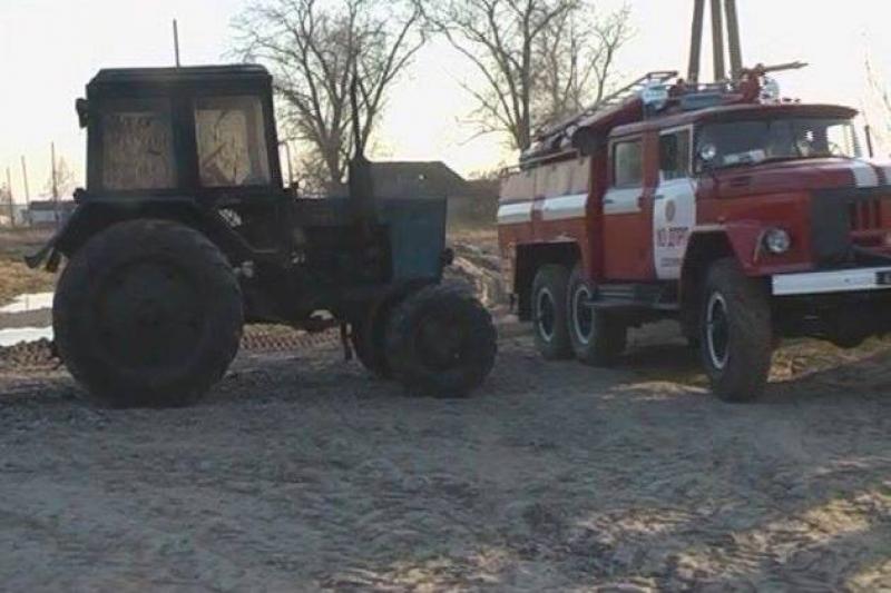 Трактор, що спалив фермер на Чернігівщині