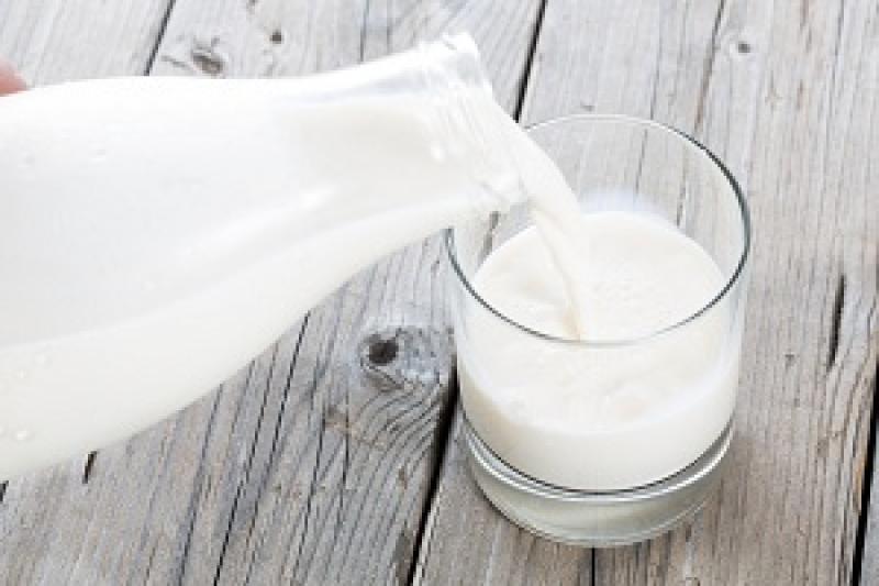 Ціни на молоко знижуються, а ціни на корми — зростають
