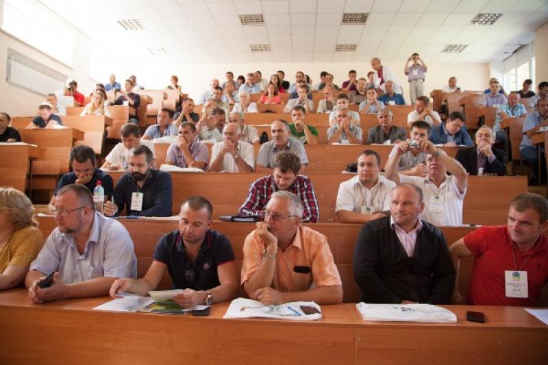 Конференція «Перспективи та шляхи розвитку промислового горіхівництва в Україні»