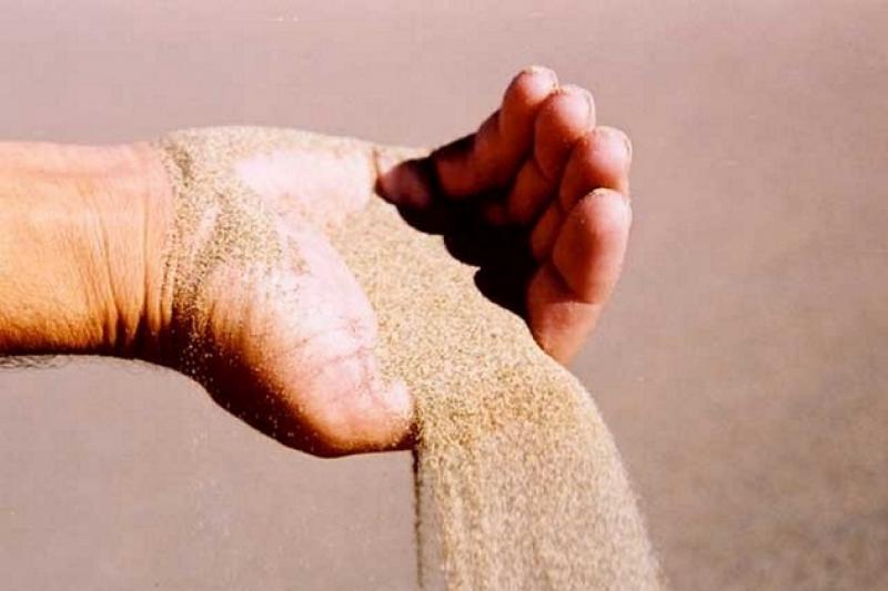 Вісім років на сільгоспземлях незаконно видобували пісок
