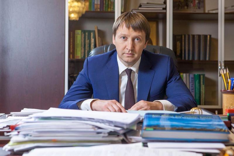 Тарас Кутовий відзвітував у парламенті за рік роботи своєї команди