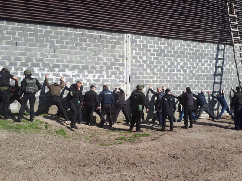 На Черкащині затримали 50 рейдерів