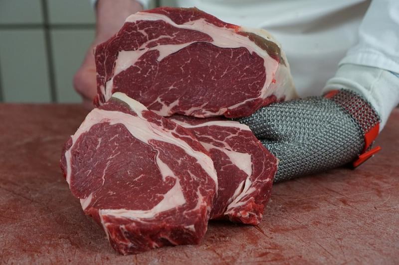 Більшість українців обирає вітчизняних виробників м'яса 