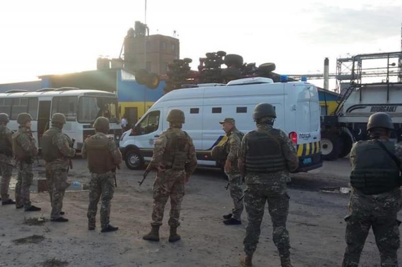 На Харківщині затримали рейдерів, які влаштували стрілянину (ОНОВЛЕНО)