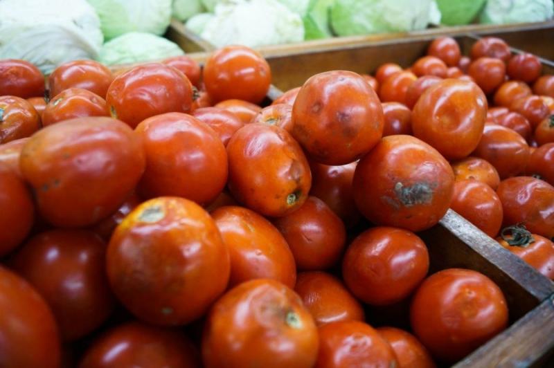 В Україну завезли 22 тонни заражених турецьких томатів