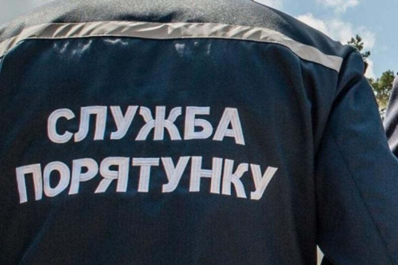 Рятувальники на Дніпропетровщині гасили підпалену стерню на 5 га