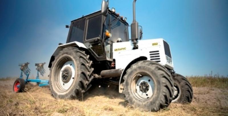 АІС кредитує придбання тракторів Belarus від 0,01% річних