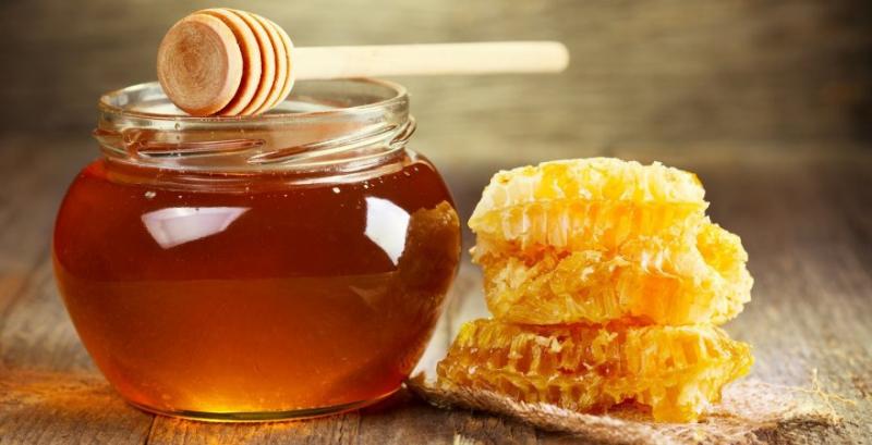 На Хмельниччині у пасічника викрали 460 літрів меду