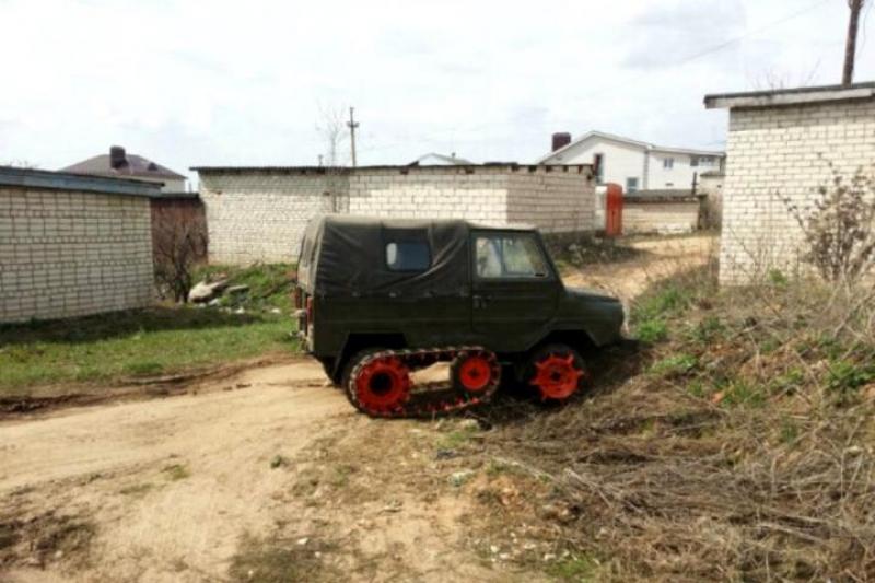 Український винахідник зібрав автомобіль для копання картоплі із позашляховика
