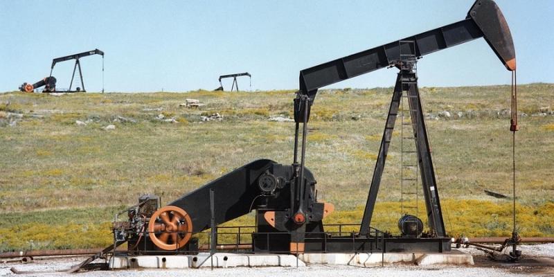 Ціна нафти Brent перевищила 24 долара за барель