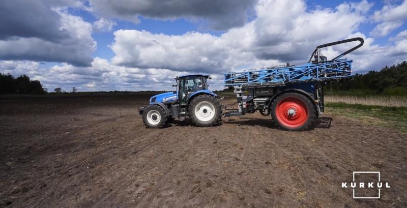 В Україні ввели нові розміри податків на продаж тракторів