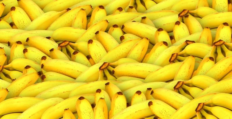 Японські вчені виростили банани з їстівною шкіркою