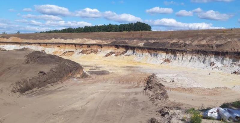 Харківського фермера судитимуть за незаконний видобуток піску